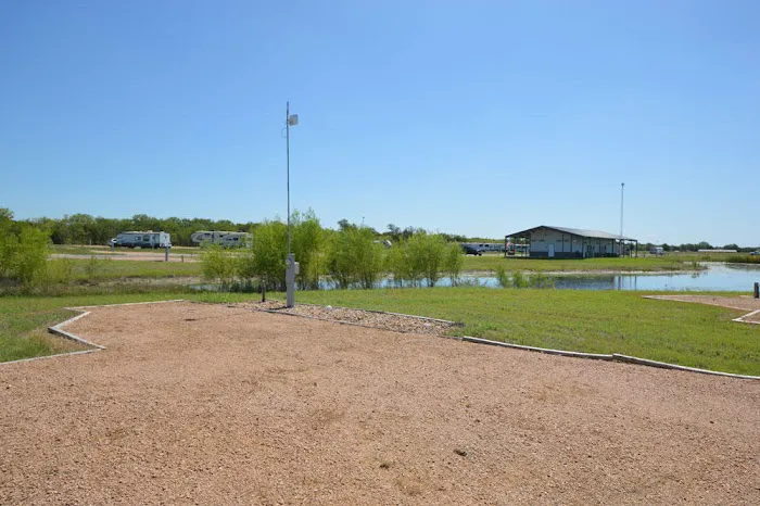 Hardy's Landing RV Park - College Station Picture 10