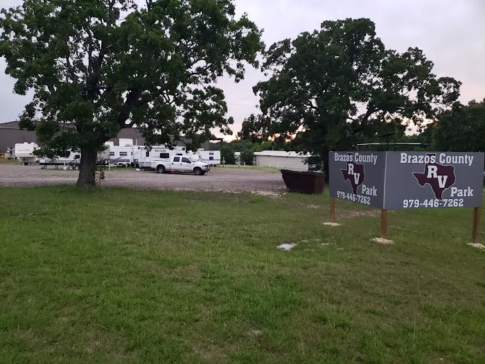 Brazos County RV Park Picture 1