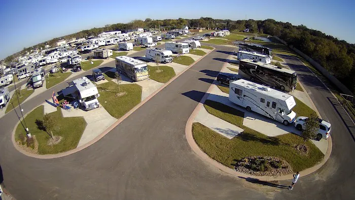 Hardy's Resort RV Park - College Station Picture 5