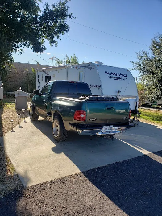 21 Palms RV Park Picture 5