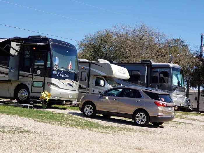 Lake Life RV Park - Lake Whitney Picture 9