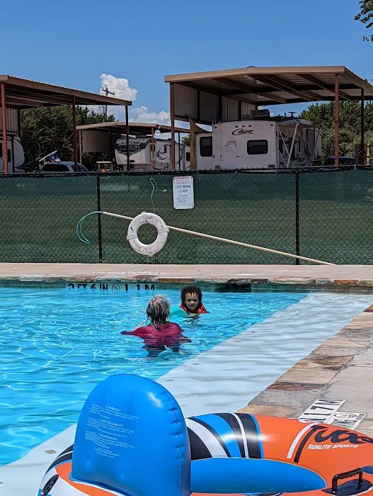 Lazy Oaks RV Park Picture 6