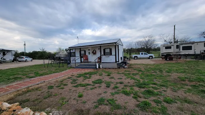 Deer Crossing RV Park Waco, TX Picture 4