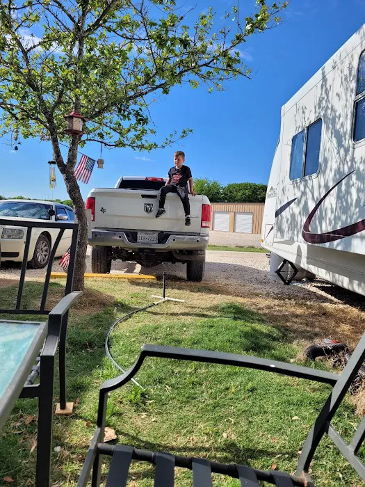 Speegleville RV Park Picture 6