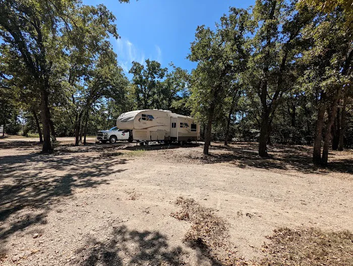 Crossroads RV Park Picture 1