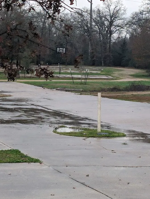 Crossroads RV Park Picture 9