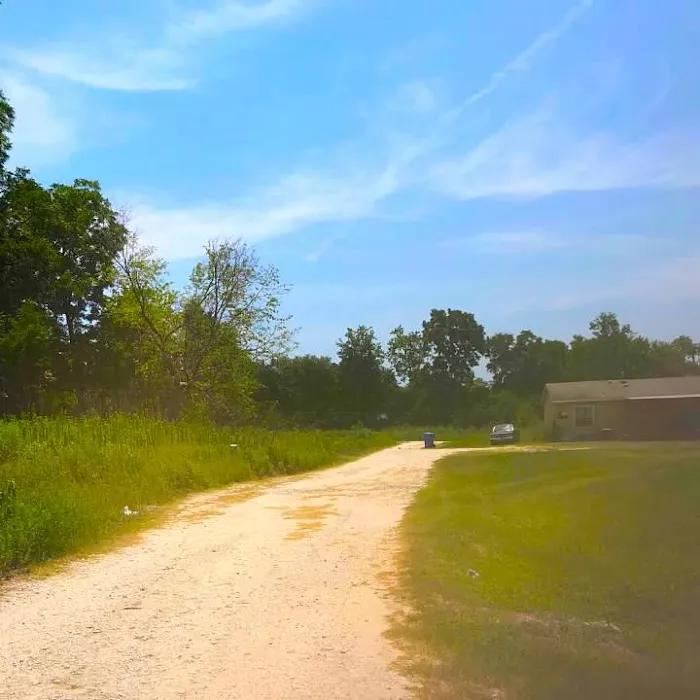 Pecan Acres Mobile Home Park Picture 5