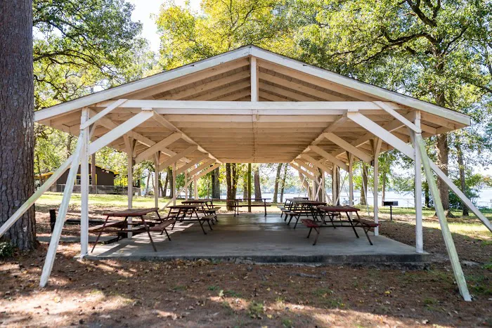 Crockett Lakefront Rv Resort & Marina Picture 2