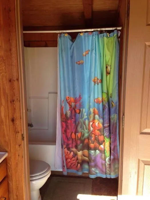 Lock N Dam Marina Picture 5