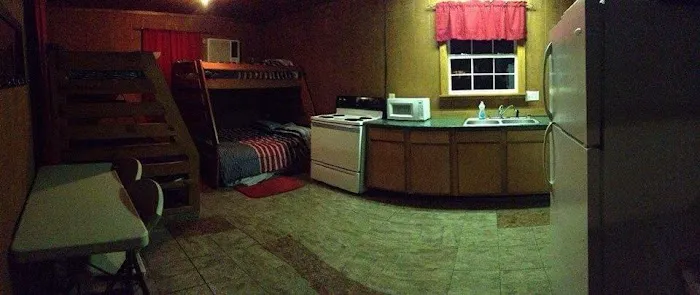 Lock N Dam Marina Picture 9