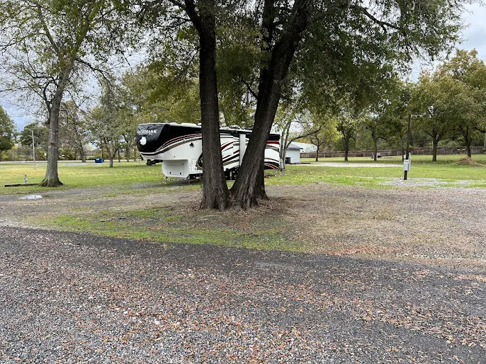 Pecan Place RV Park Picture 4