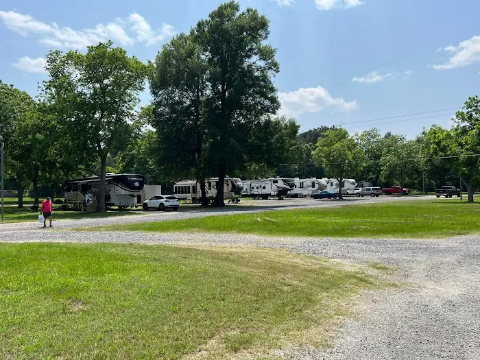 Pecan Place RV Park Picture 5