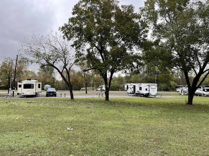 Pecan Place RV Park Picture 7
