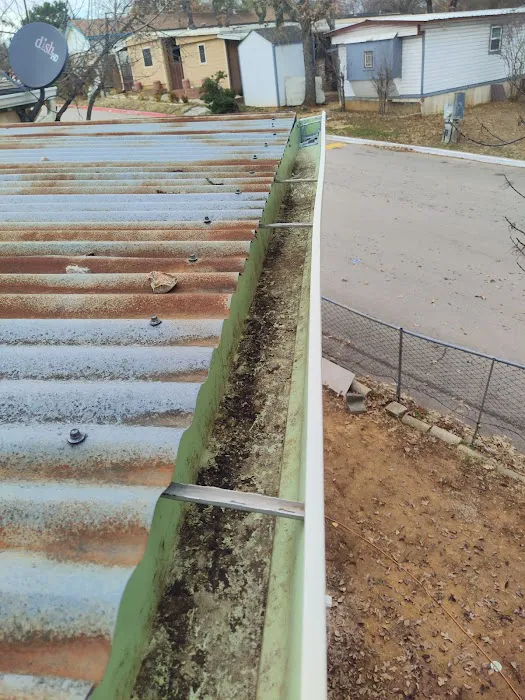 Thousand Oaks Mobile Community Picture 3