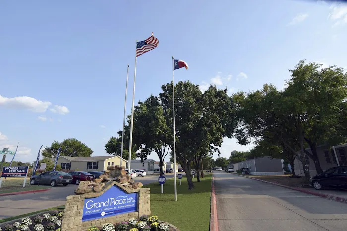 Grand Place Manufactured Home Community Picture 6