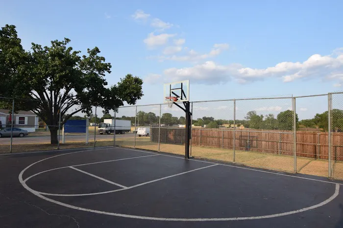 Grand Place Manufactured Home Community Picture 1