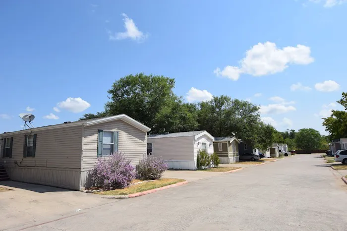 Grand Place Manufactured Home Community Picture 9