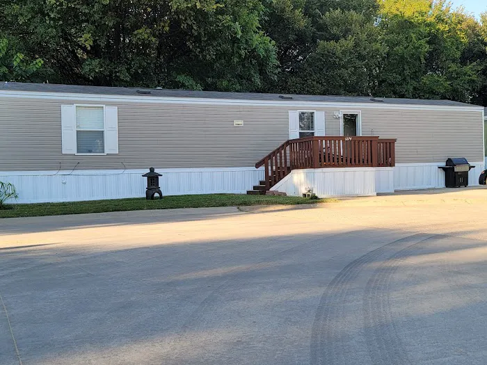 Riveridge Mobile Home Park Picture 6