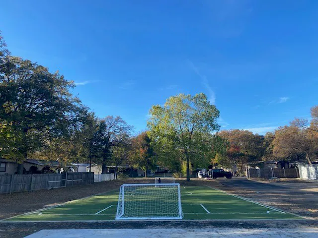 Los Robles Mobile Home Park Picture 4