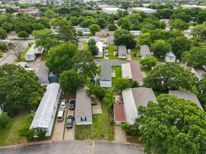 Los Robles Mobile Home Park Picture 5