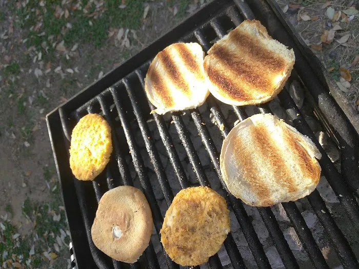 Valley Wood Mobile Home community Picture 9