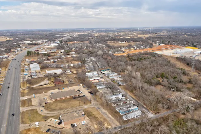 Ranches of Joshua Mobile Home Park Picture 9