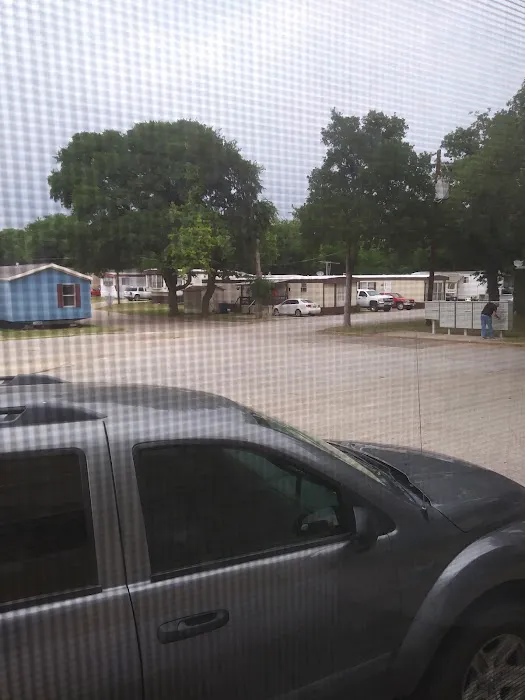 Avalon Mobile Home Park Picture 9