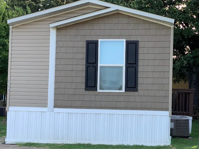 Hidden Oaks Picture 1