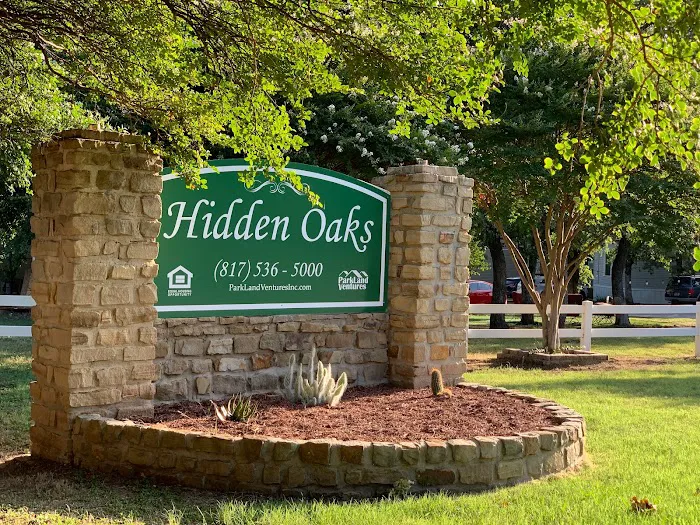 Hidden Oaks Picture 3