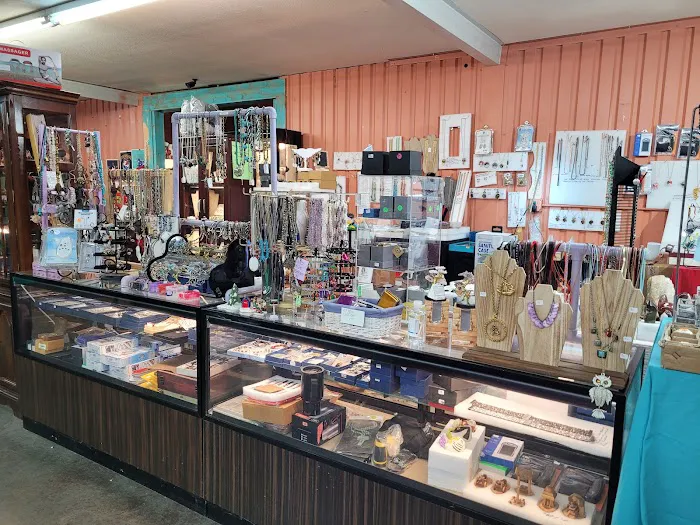 Old Rooster Creek RV and Storage Units Picture 10