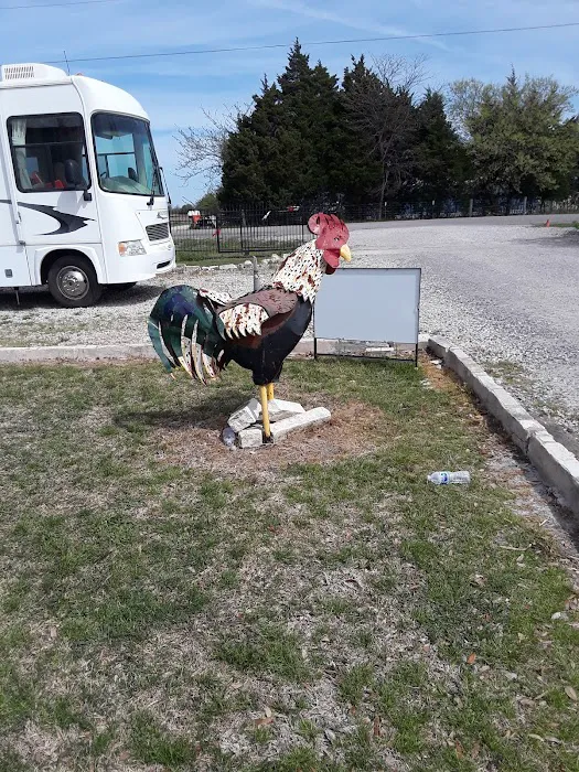 Old Rooster Creek RV Park and Flea Market Picture 6