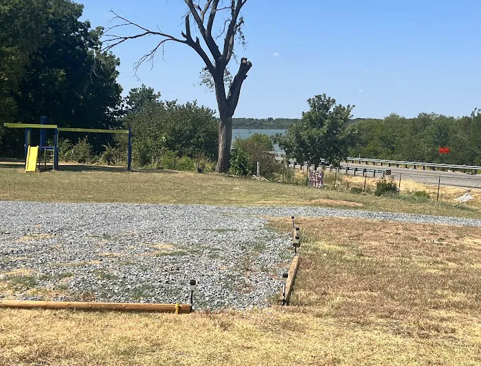 Texas Living Lakeview RV Park Picture 3