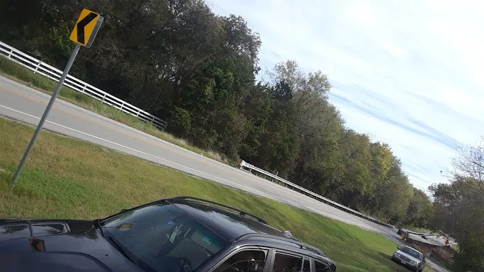 Eco-Stop RV Park Bratonia Picture 5