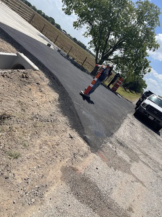 Jeske Rv Resort - Boat & Rv Storage Picture 7