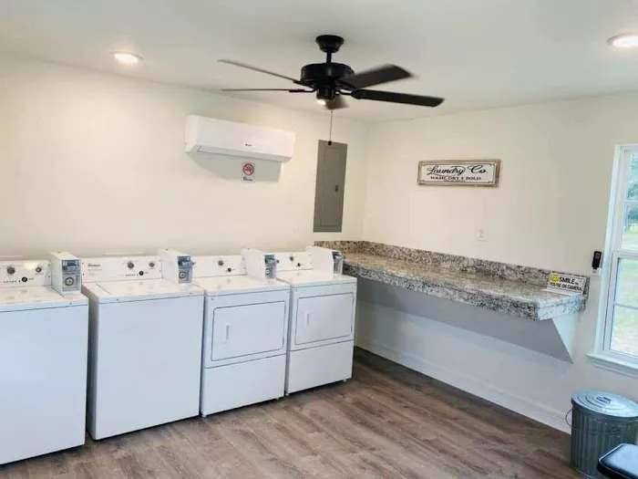 Down South RV Park Picture 5