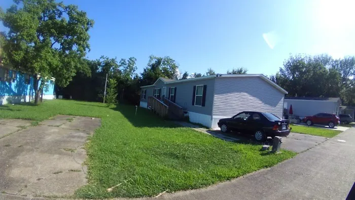 Highland Village Mobile Home Park Picture 1