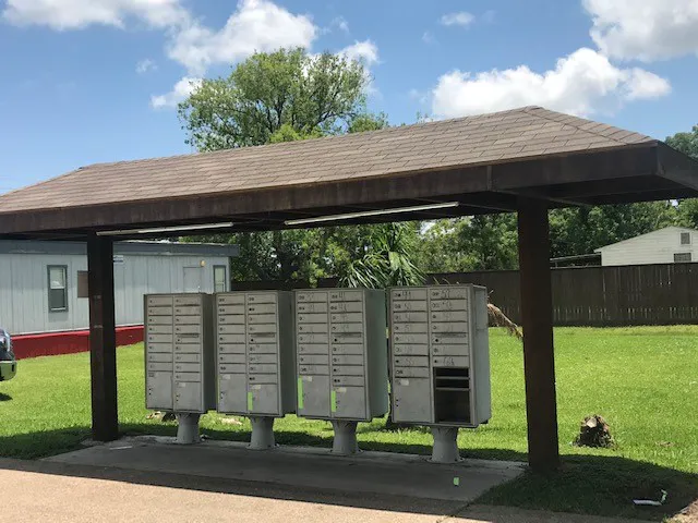 Highland Village Mobile Home Park Picture 2