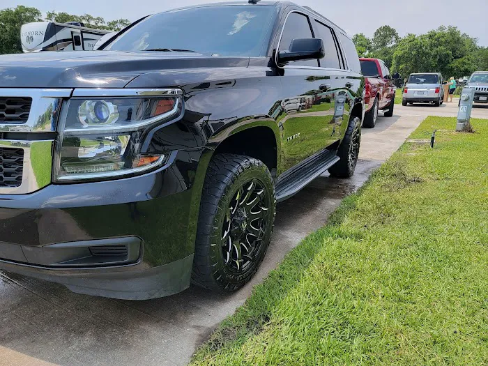 Lily's By the Bay RV Park Picture 6