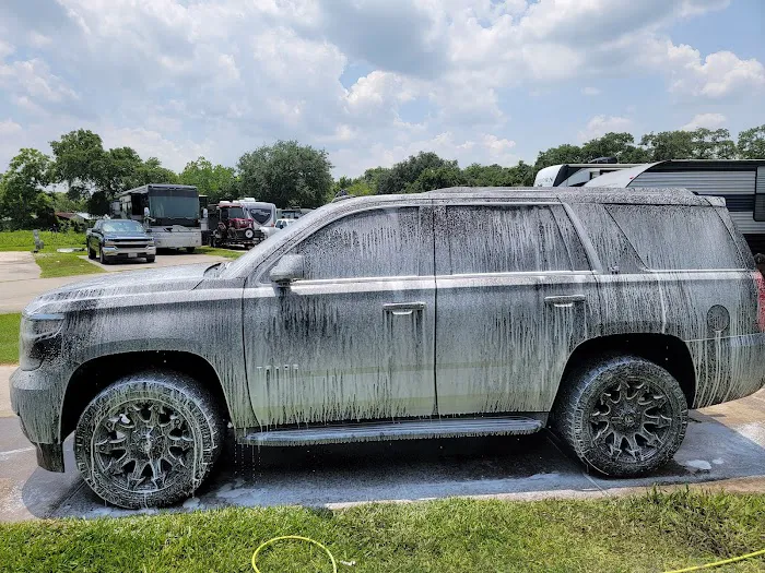 Lily's By the Bay RV Park Picture 5