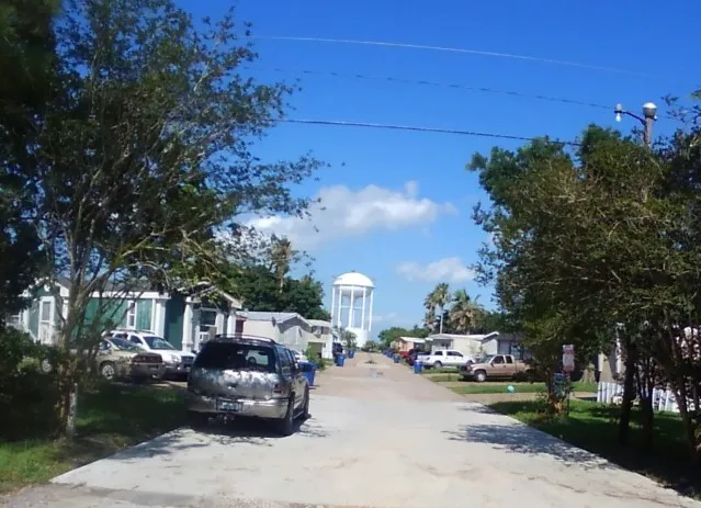 Sunset Harbor RV & Mobile Home Park Picture 1