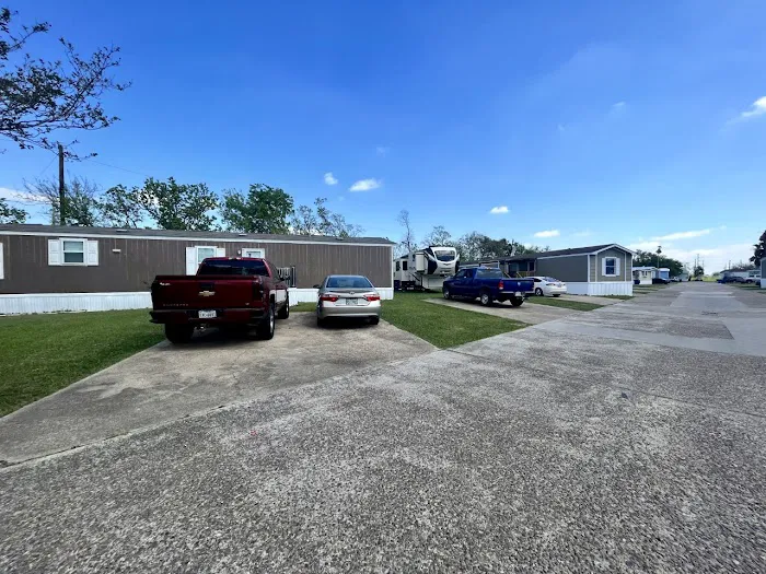 Sunset Harbor RV & Mobile Home Park Picture 6