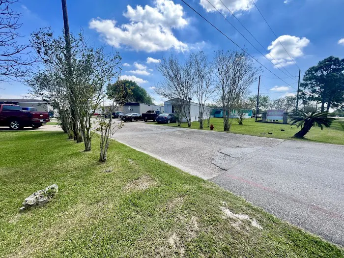 Sunset Harbor RV & Mobile Home Park Picture 7