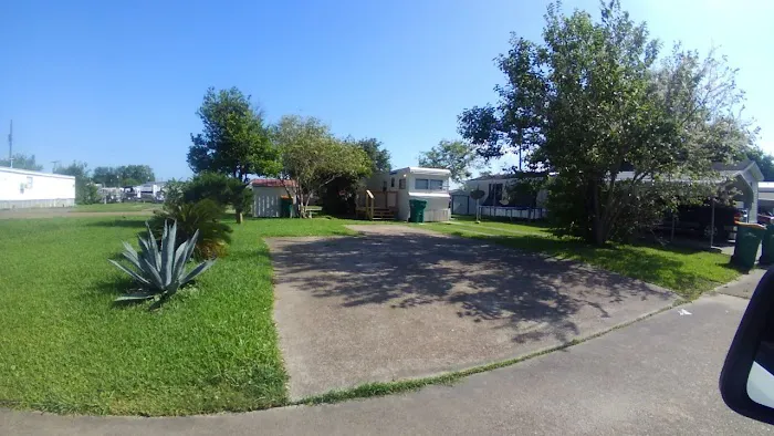 Bayside Mobile Home Park Picture 1