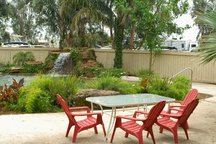 Ron Hoover Oasis RV Park Picture 8