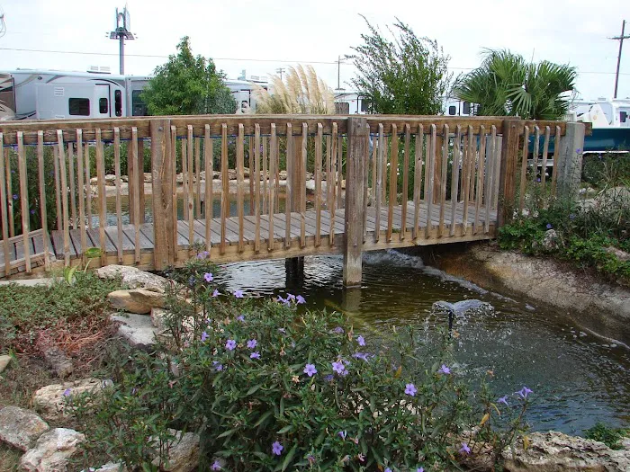 Ron Hoover Oasis RV Park Picture 5