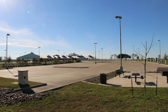 Equine Complex RV Park Picture 7