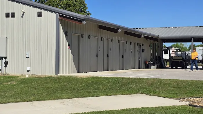 12th Park RV Resort Picture 9