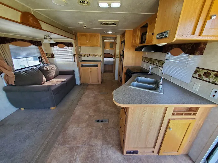 BCS Road-Runner RV Park Picture 7