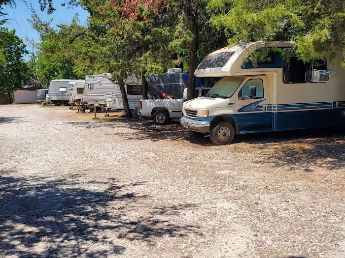 BCS Road-Runner RV Park Picture 10