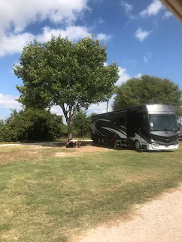 Round Top-Carmine RV Park Picture 9